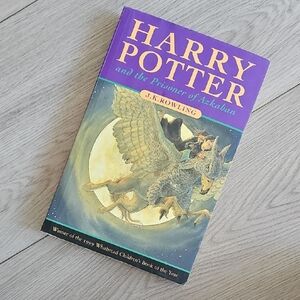Harry Potter and the Prisoner Of Azkaban Paper Back Book